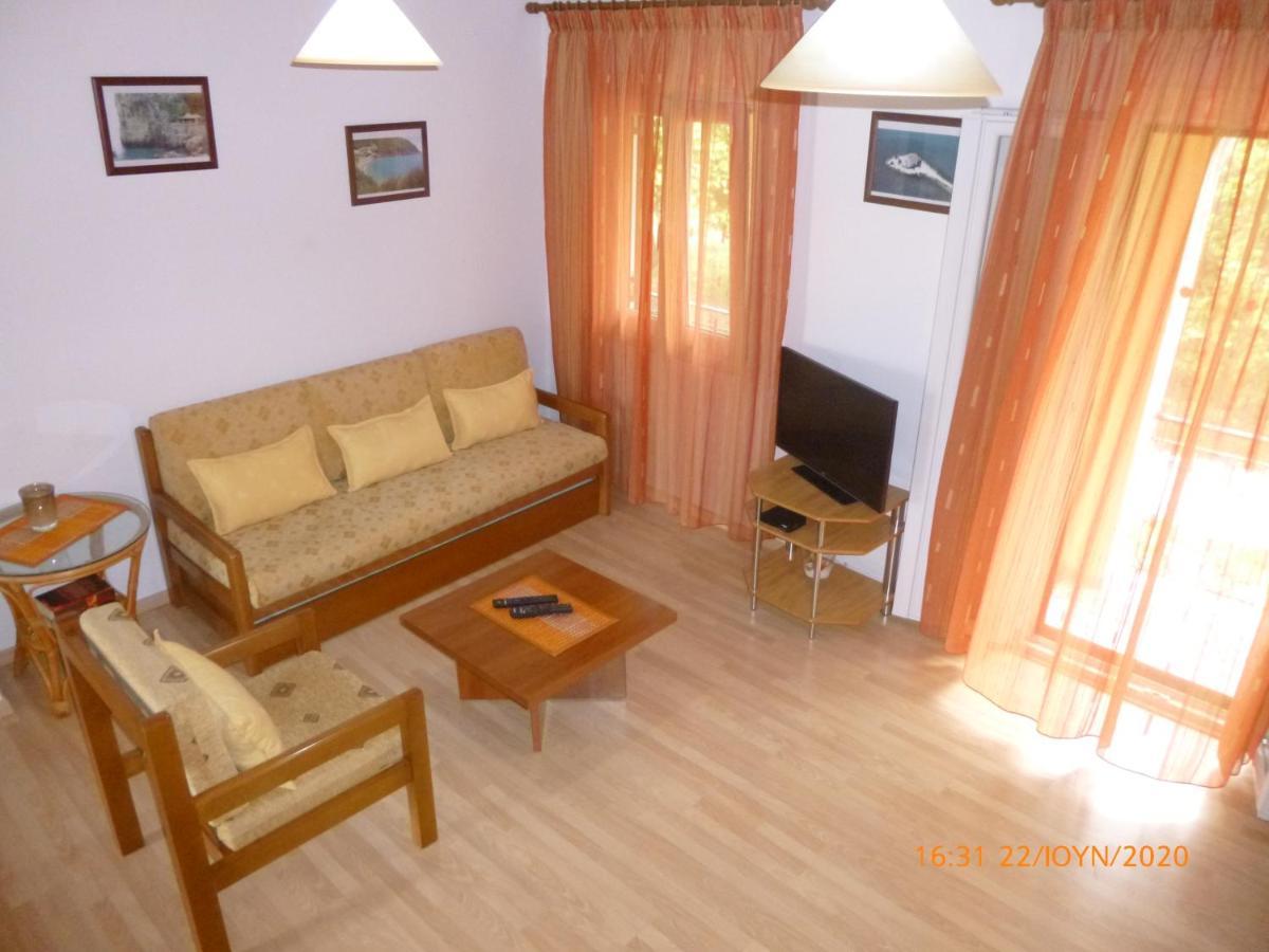 Bungalows Niki Ахарави Екстериор снимка
